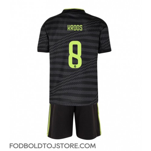 Real Madrid Toni Kroos #8 Tredje sæt Børn 2022-23 Kortærmet (+ Korte bukser)